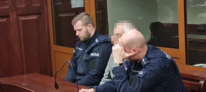 Leszek zrobił sito ze swojego kuzyna. Wyrok za 240 ciosów