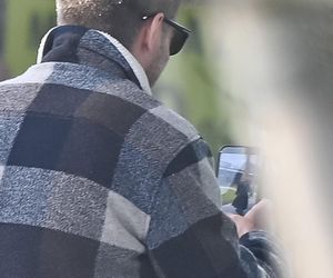 Agnieszka Kaczorowska siedzi i pachnie, a Rogacewicz wynosi śmieci i je kanapke poza autem... Fajna para?