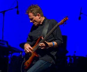 John Paul Jones (Led Zeppelin) nie kolekcjonuje instrumentów. Nie interesuje mnie wieszanie ich na ścianach