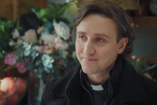 M jak miłość odc. 1801. Ksiądz Grzegorz (Paweł Janyst)