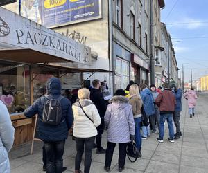 Gorzowianie rzucili się na pączki. Tłumy przed cukierniami!