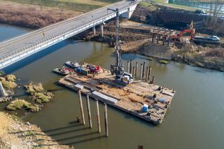 Tymczasowy most na Wiśle w Jankowicach zastąpi w czasie budowy stary most
