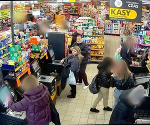 Kupiły znicze, kwiaty, zrobiły zakupy w Lidlu i Rossmanie. Teraz ściga je śląska policja