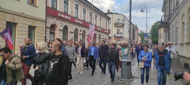 Protest kobiet "Ani jednej więcej!" w Kielcach (14 czerwca 2023)