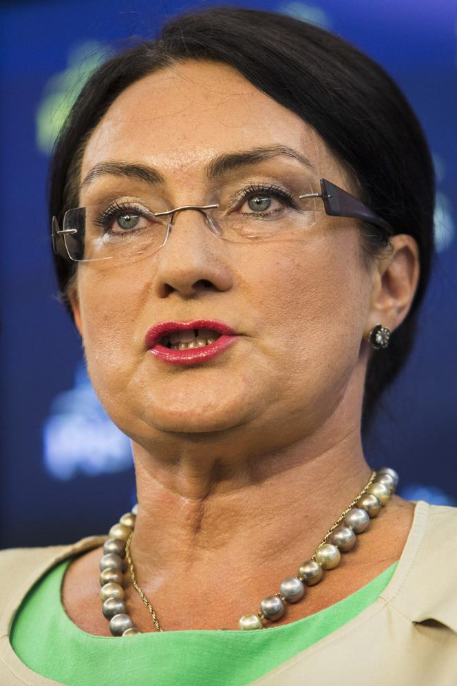 Zrobiłem z posłanki bóstwo a nie chce mi zapłacić