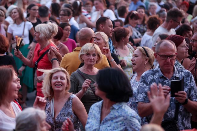 Potańcówka na Rynku w Katowicach 16 sierpnia 2025