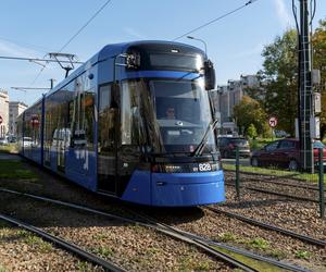 Choć uczniowie jeżdżą za darmo, kontrolerzy wlepili 13-latkowi dwa mandaty