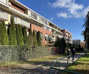 Teligi 26 w Krakowie. Blok z ukrytym balkonem