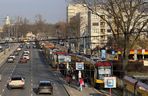 Zderzenie tramwaju z samochodem w Warszawie. Duże utrudnienia 