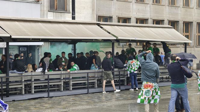 Gorąco przed finałem Ligii Konferencji we Wrocławiu. Tysiące kibiców na Rynku