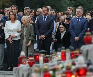 Uroczystość pod pomnikiem Polegli Niepokonani (1.08.2025)