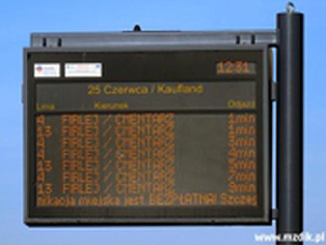 Blisko 170 autobusów w czasie Wszystkich Świętych. Linie 4 i CM jeździły co 3 minuty! [ZDJĘCIA]