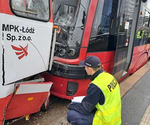 Zderzenie dwóch tramwajów w centrum Łodzi.