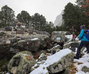 Wyjątkowy cmentarz w Tatrach Wysokich. „Umarłym na pamiątkę, żyjącym ku przestrodze”
