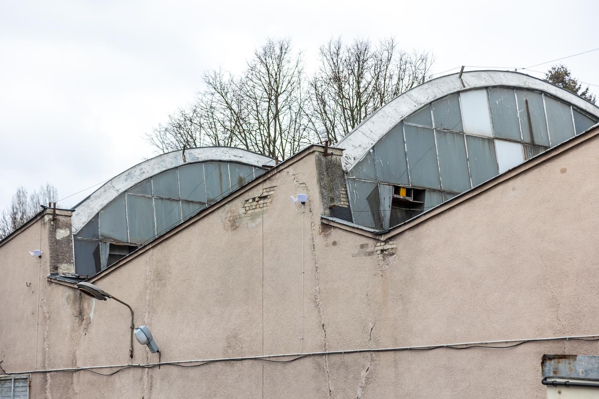 Zabytkowa hala na Suwak 4 w Warszawie