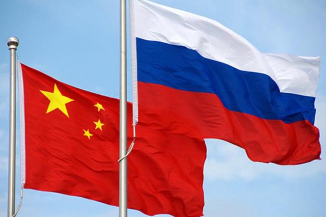 Flaga Rosji i Chin