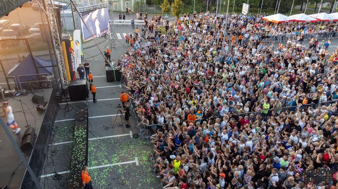 Dąbrowa Summer Festival 2023. W piątek, 7 lipca, wystąpili: Zenek Martyniuk z zespołem Akcent oraz grupa DiscoBoys