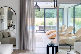 Japandi Holiday House w Mielnie. Odpocznij i zrelaksuj się we wnętrzu pełnym harmonii