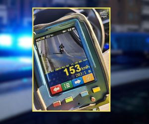 Niczym kierowca wyścigowy pędził aż 153 km/h w terenie zabudowanym