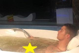 Cristiano Ronaldo NAGO w wannie. ZDJĘCIE pojawiło się w Internecie