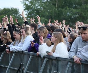 Tłum studentów bawił się pierwszego dnia Juwenaliów Politechniki Lubelskiej 2025