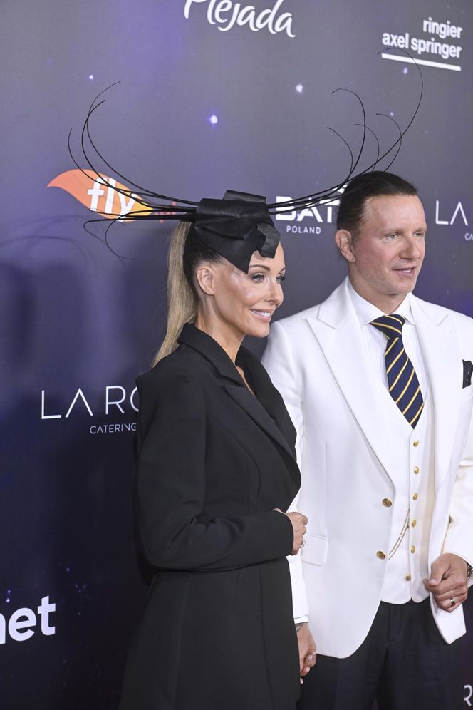 Rutkowski w nowej zaczesce, Rozenek-Majdan z wąsem na głowie i naga Kamińska