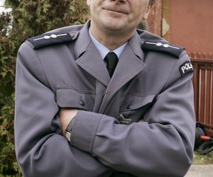 Widzowie pokochali go za rolę posterunkowego Staśka w Ranczu. Dziś żyje z dala od blasku fleszy