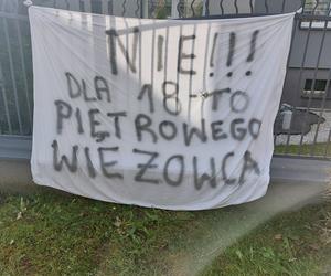 Protest mieszkańców Katowic przeciwko budowie wieżowca