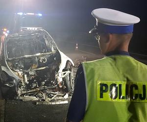 Na A1 spłonął samochód elektryczny! Pożar na autostradzie w Nowych Marzach