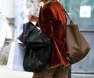 Agnieszka Woźniak-Starak zamieniła eko elektryczna Teslę na potężnego Defendera za 400 tyś.