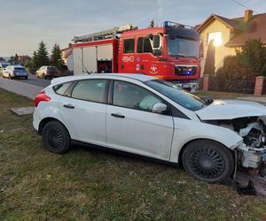 Wypadek w Ambrożowie! Zderzyły się trzy auta, ruch odbywa się wahadłowo