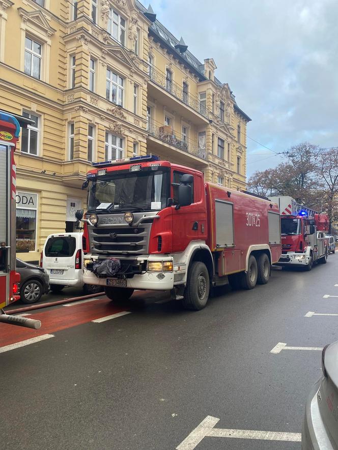 Pożar na ul. Rayskiego w Szczecinie