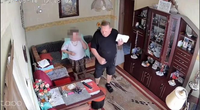 Oszust chciał okraść 86-latkę. Nie spodziewał się takiej reakcji! Wszystko się nagrało