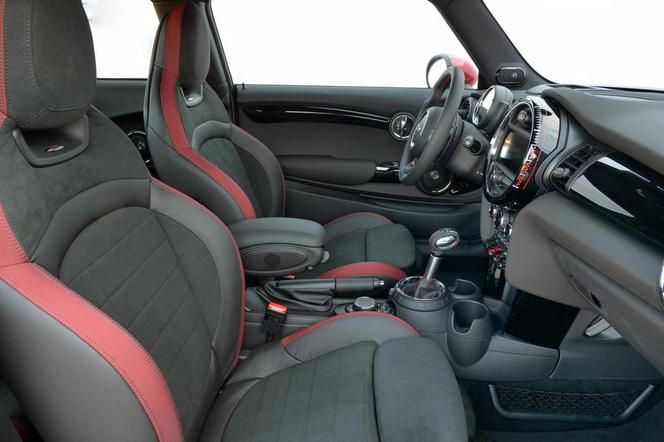 2015 MINI John Cooper Works