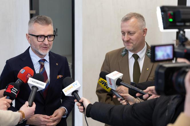 W konferencji prasowej wzięli udział m.in. wiceprezydent Makowski i nadleśniczy Jeziurański