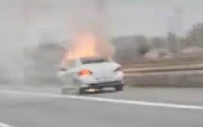 Pożar samochodu na A4. Utrudnienia w kierunku Wrocławia