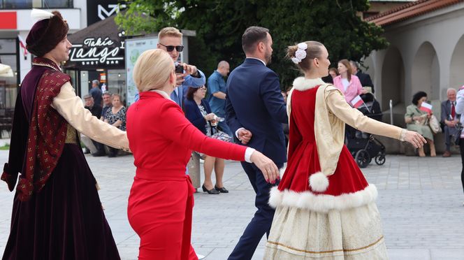 Rekordowy długi polonez w centrum Lublina