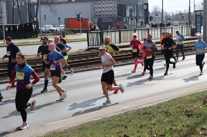 21. Bieg „Recordowa Dziesiątka" - zdjęcia z trasy