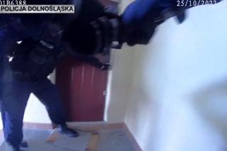 Ranił nożem sąsiada, potem chciał skoczyć z okna