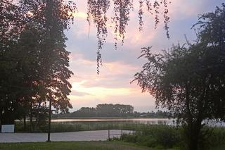 Zobacz, jak wygląda pomost w Słupcy. Drewniane okręgi cały czas przyciągają turystów!