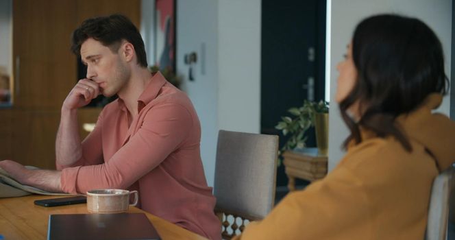 Barwy szczęścia odc. 3249. Natalia (Maria Dejmek), Cezary Rawicz (Marcel Opaliński)