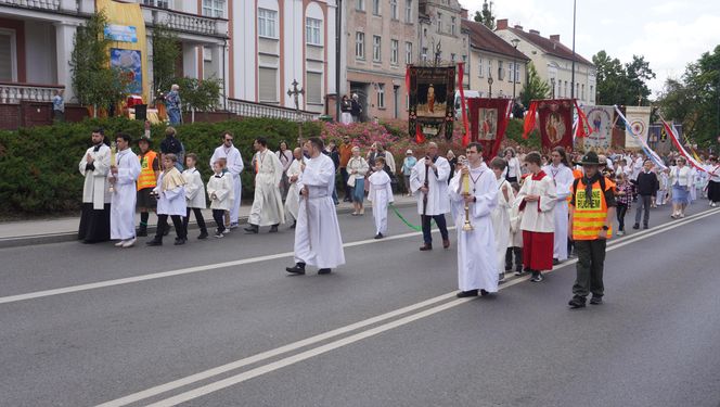 Boże Ciało 2025. Tysiące osób uczestniczyło w olsztyńskich procesjach