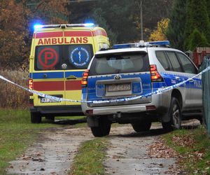 Tragedia pod Wołominem. Ciało 44-latki w szambie. Obok 7-letnie dziecko [ZDJĘCIA]