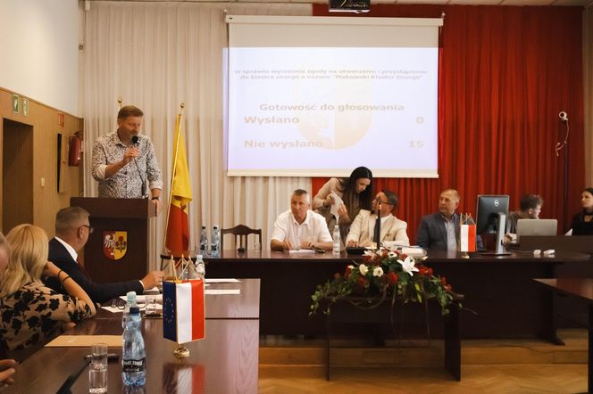 Powiat makowski ma... nowego króla. Radni intronizowali Jezusa. "Zawierzamy mu nasze codzienne sprawy"