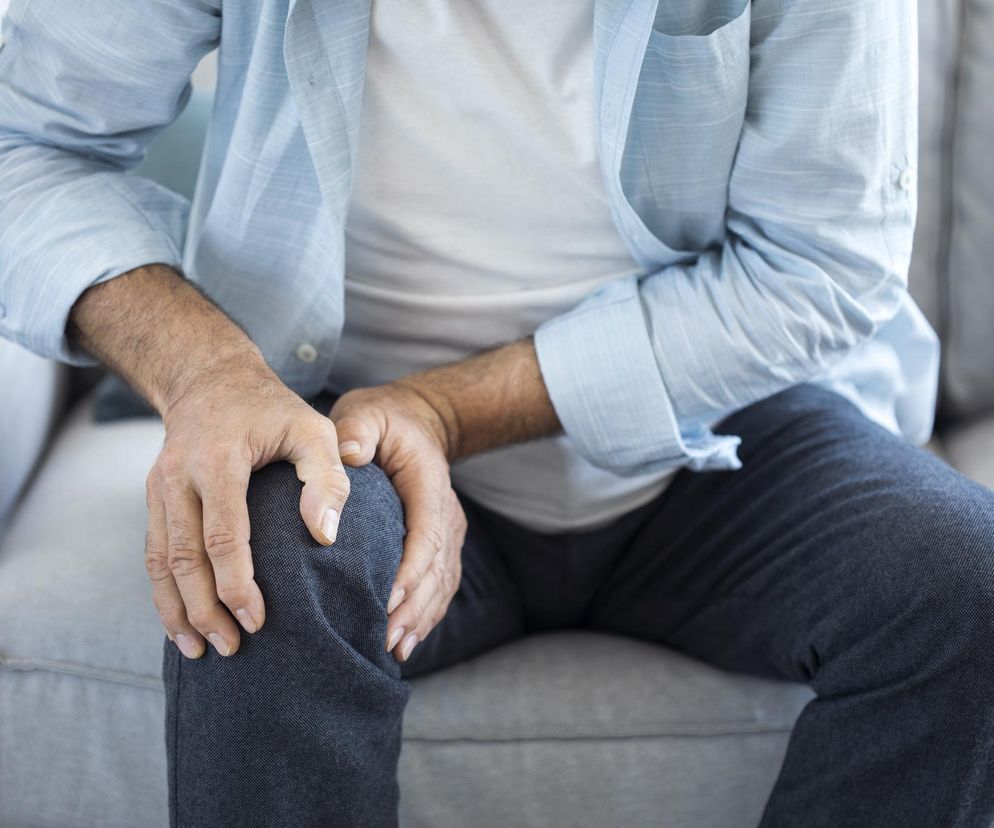 Jakie suplementy pomogą na ból stawów? Eksperci wskazują 4 najlepsze