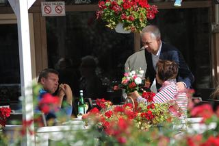 Grzegorz Napieralski na urodziny zabrał mamę do restauracji