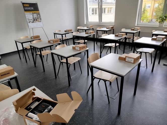 W budynku BCU nr 2 w Siedlcach znajduje się duża hala i 11 sal szkoleniowych, które zostały bardzo nowocześnie wyposażone.