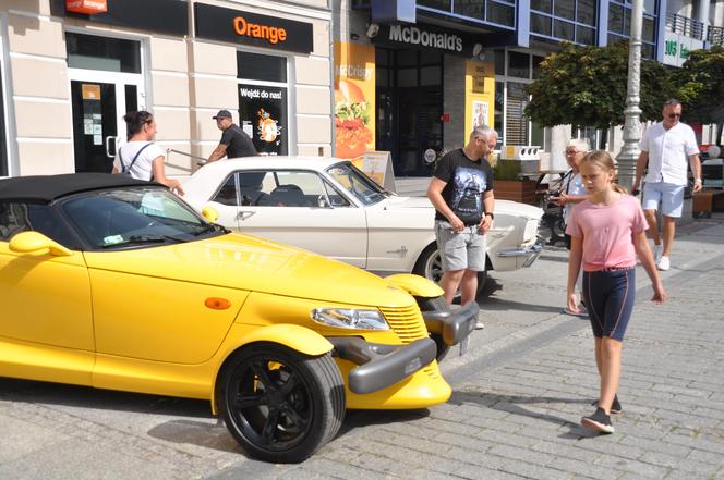 Rzemieślniczy Bazar w Kielcach. Były stoiska handlowe oraz atrakcje