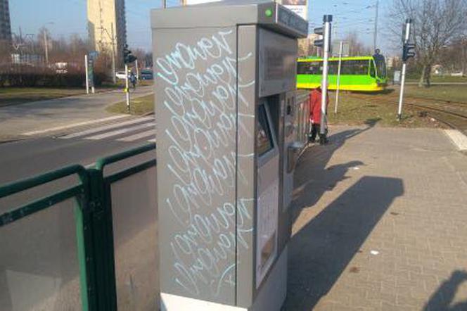 Przystanek tramwajowy przy rondzie Solidarności w Poznaniu