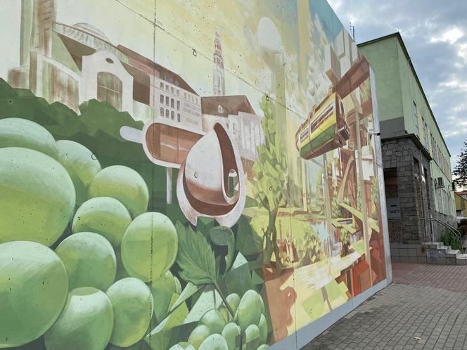 Nowy mural w Zielonej Górze. Za nami uroczyste odsłonięcie dzieła na ścianie Aresztu w Zielonej Górze 
